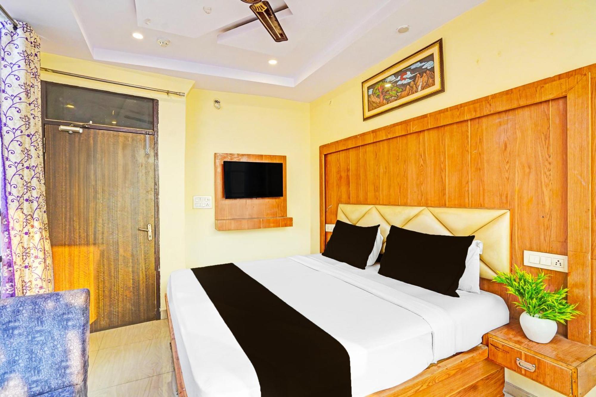 לקנאו Super Hotel O Charbagh Formerly Khalsa Inn מראה חיצוני תמונה
