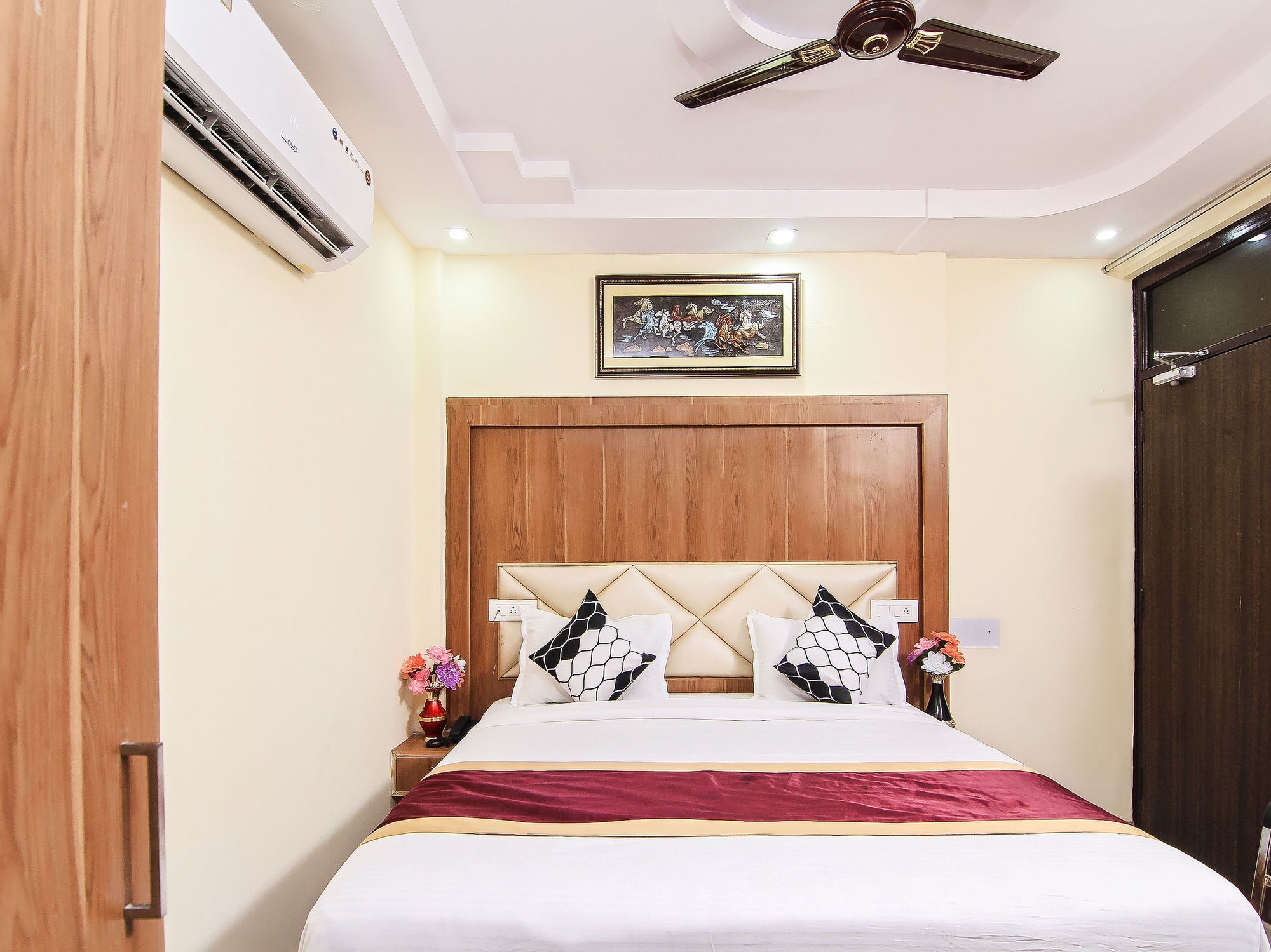 לקנאו Super Hotel O Charbagh Formerly Khalsa Inn מראה חיצוני תמונה